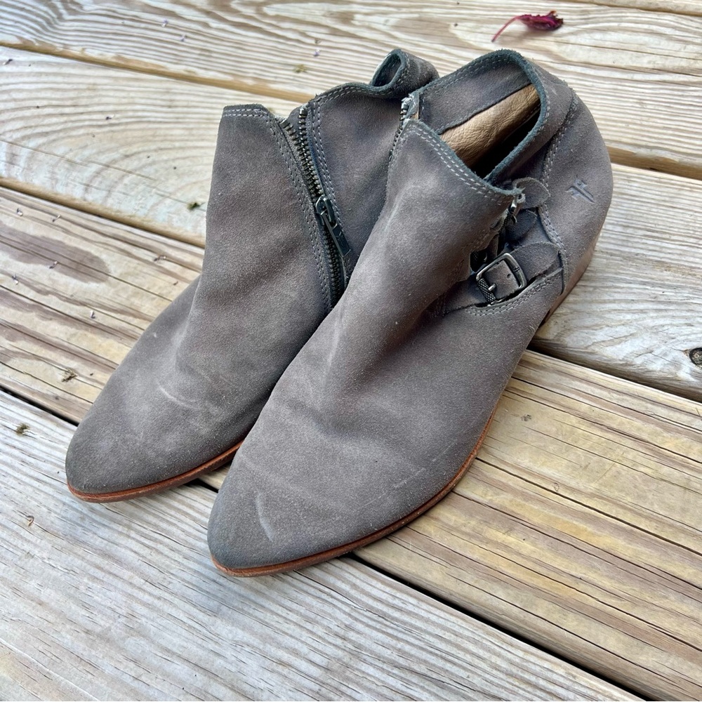 FRYE Ray Belted Bootie, ankle bootie, gray - Picture 3 of 4